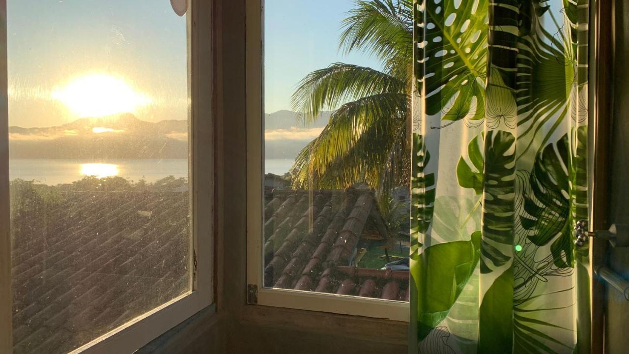 Apartment Varanda Suspensa Em Sao Sebastiao.